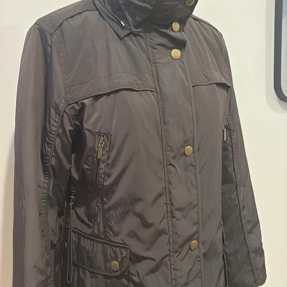 Weatherproof Jacket - Picture 2 of 7